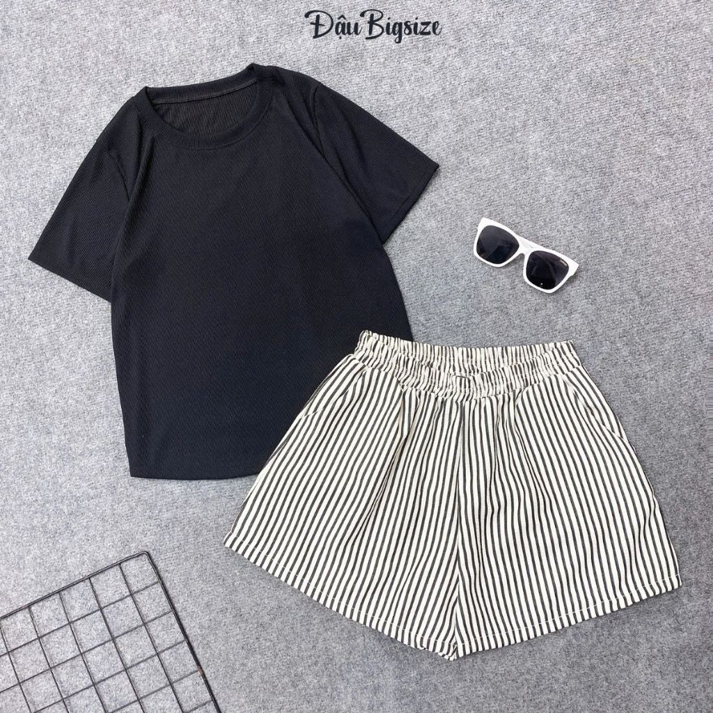 ขนาดใหญ่ชุดผู้หญิง 60-95 กก.น้ําหนักเบาสูงเอวลายสก๊อตกางเกงขาสั้น Flattering BabyTee สไตล์เสื้อยืดชุ