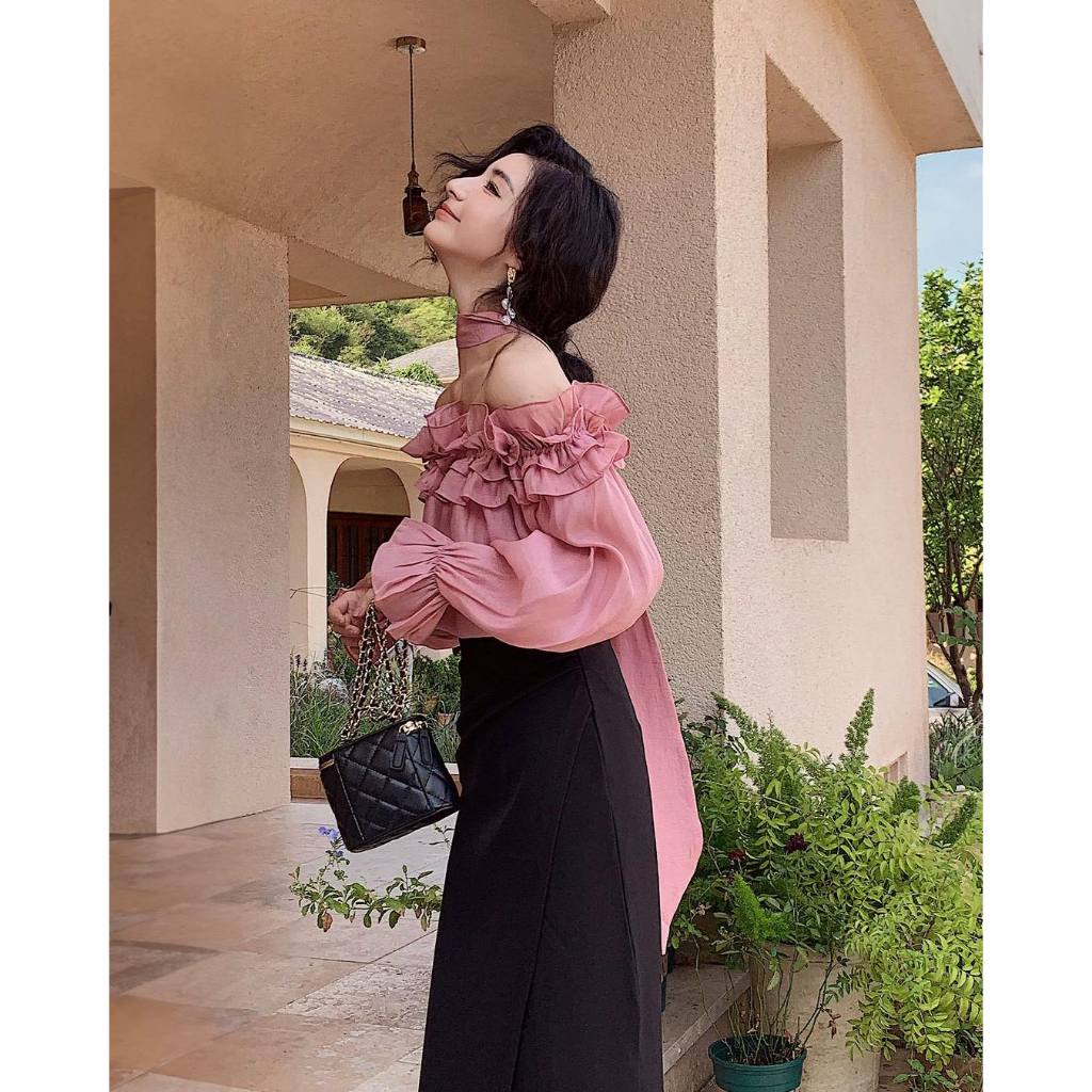 Cachet Eclipse Clothing เสื้อปาดไหล่แขนบานคอปก