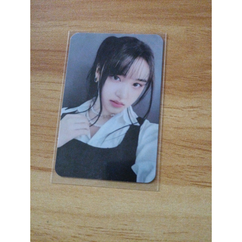 การ์ดอัลบั้ม IVE The 1St [Ive IVE] (Unoff)