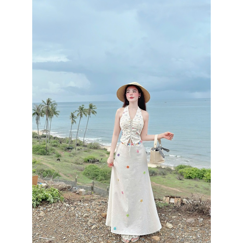 Set เสื้อกล้ามลายดอกไม้คล้องคอ + midiลายดอกไม้ cv