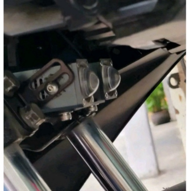 New Winer ex Raider NVX Three Winer ex Raider NVX Flat Fork Leg Light Support Accessories xemay อะไห