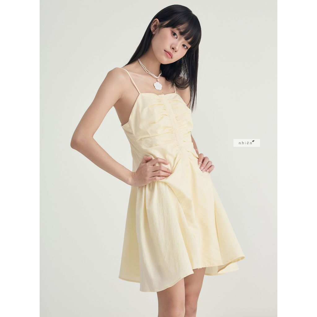 Bella Dress - เดรสสั้นเกาะอกสีเหลือง nhien.official BD65