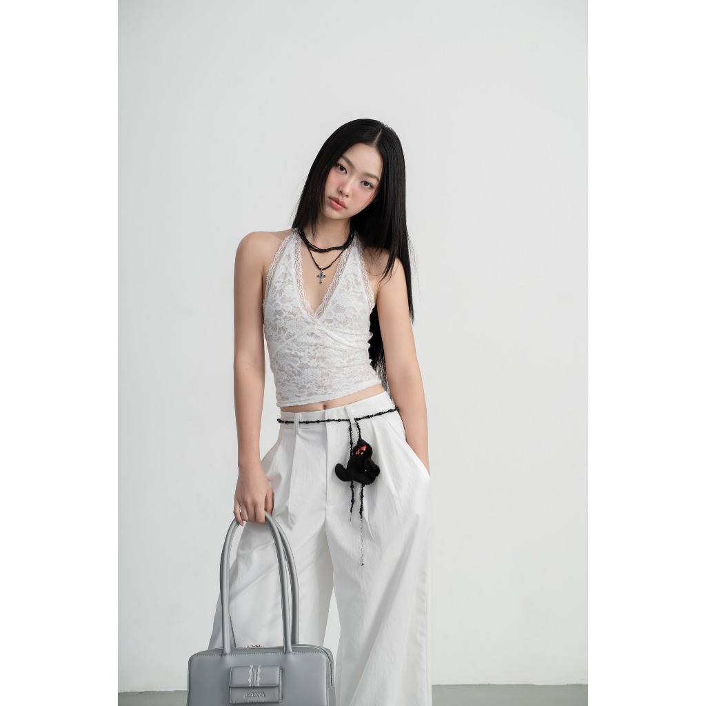 เสื้อยืดยกทรงลูกไม้เปลือยหลังสีขาว - HOO DESIGN