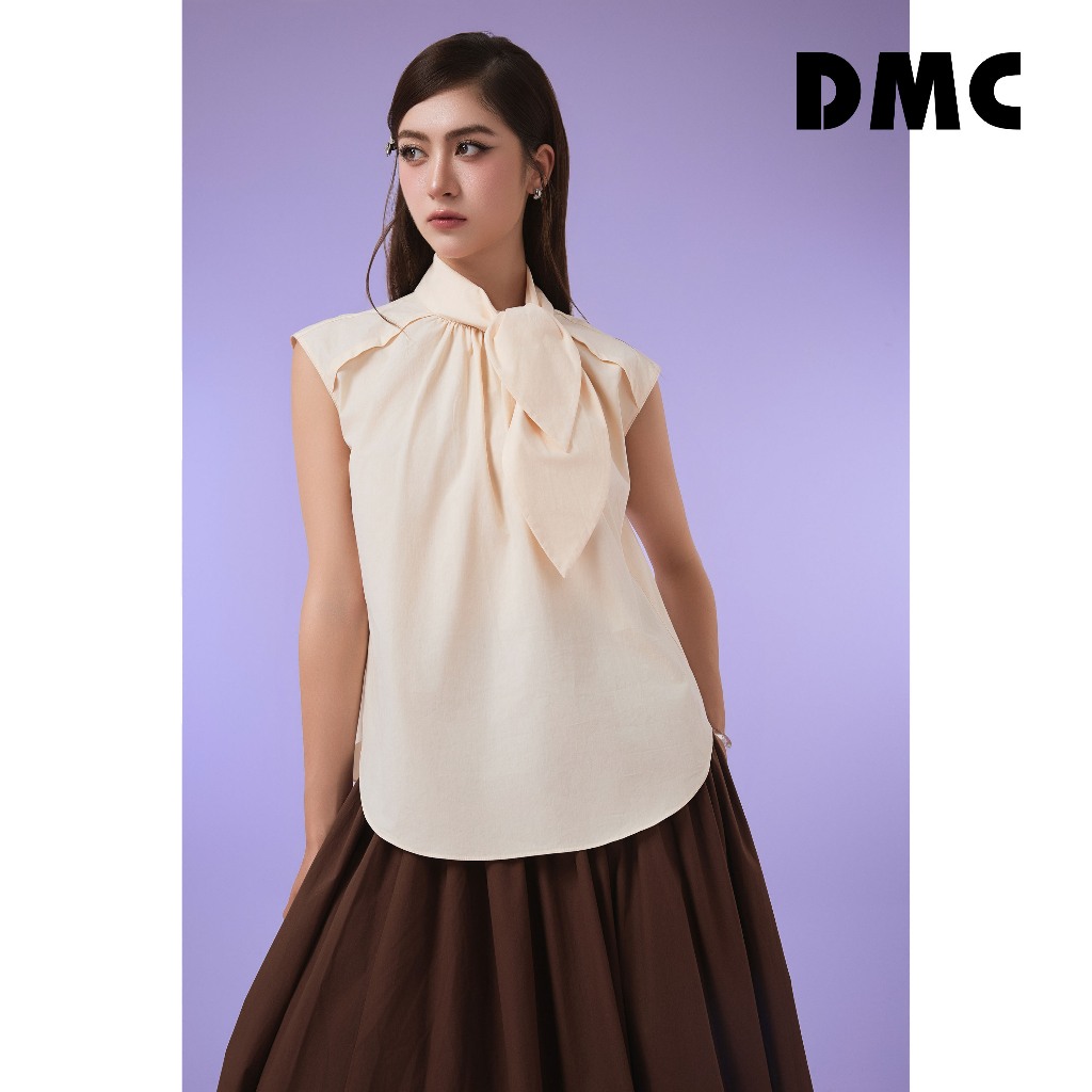DMC เสื้อคอปกโบว์ผู้หญิง (เสื้อดิบสีเบจอ่อน)