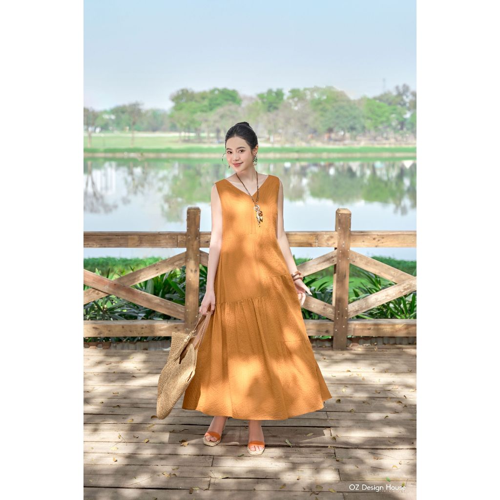 OZ Design House แม็กซี่เดรส DA17832RST25 คอเต่าผ้าฝ้ายหน้าหลังแถบสีน้ําตาลเข้ม 2 ชั้น