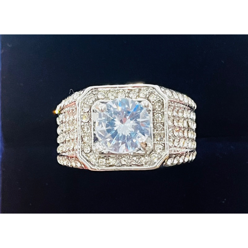 แหวนผู้ชายเพชร CZ - หินสีเหลี่ยม