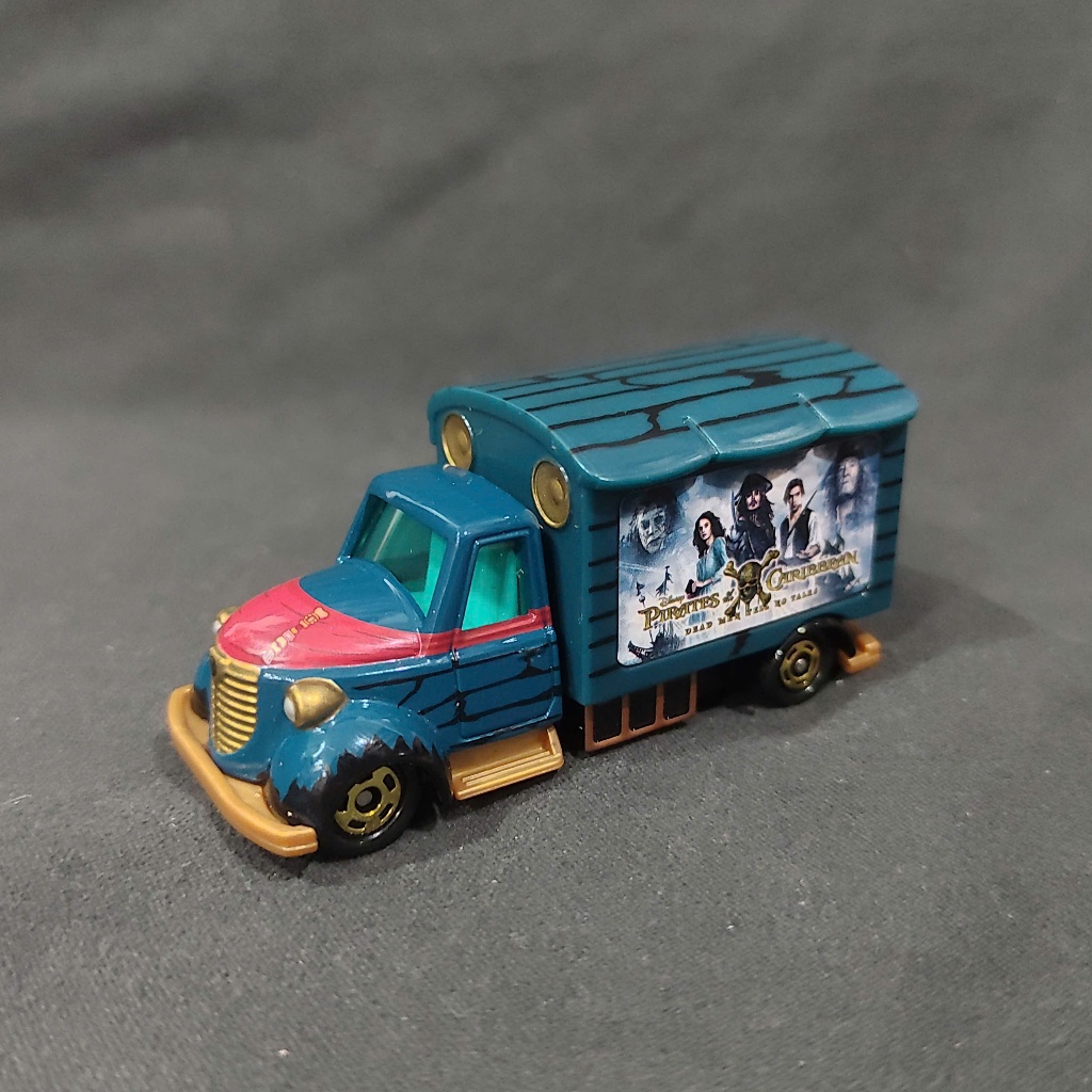 TOMICA Disney Motors Good Day Carry Pirates of the Caribbean ของสะสมไม่มีกล่อง สเกล 1:64
