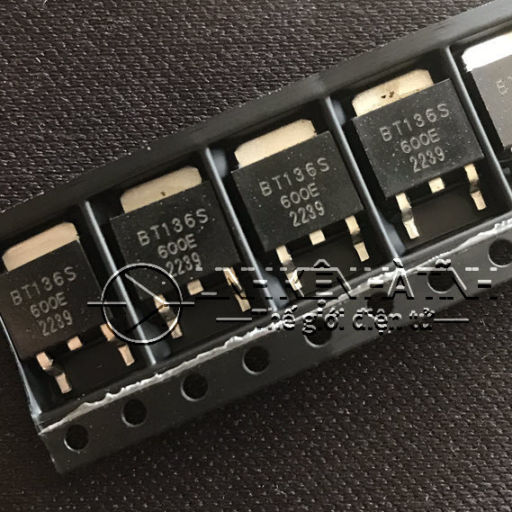 กระเป๋าสติ๊กเกอร์ Triac BT136S-600E BT136 10 ชิ้น