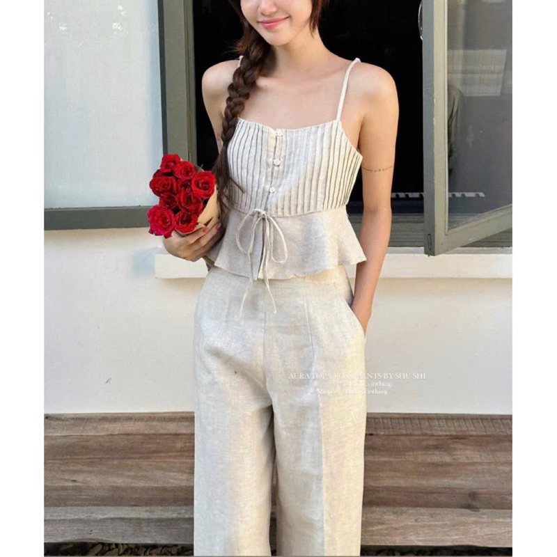Aura Top - เสื้อคลุมจับจีบขาจับจีบ (รูปเดิม)