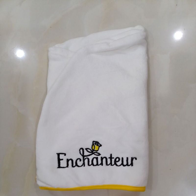 ผ้าเช็ดผม Enchanteur - สินค้า