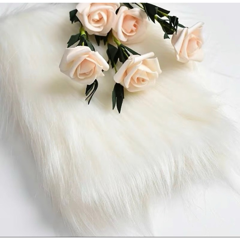 DECORATIVE BLACK FUR CARPET สําหรับผลิตภัณฑ์ PHOTOGRAPHY -PLTH