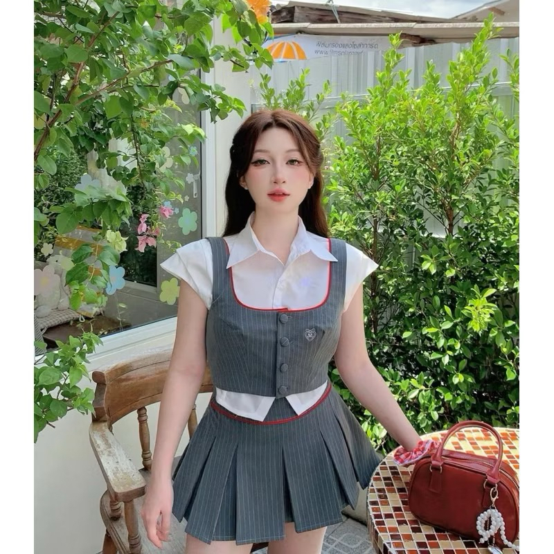 [BIG SIZE FAT CAT] ชุด 3 ODDS พร้อม TRIM สีแดง + เสื้อ + กระโปรงสําหรับ BIGSIZE FORM 60-90KG