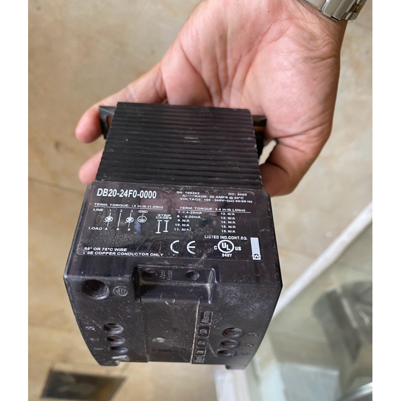 DB20-24F0-0-0000 /DB20-60F0-0-0000 / WWATLOW DIN-A-MITE ELECTRIC CONTROLLER ใหม่ 90%