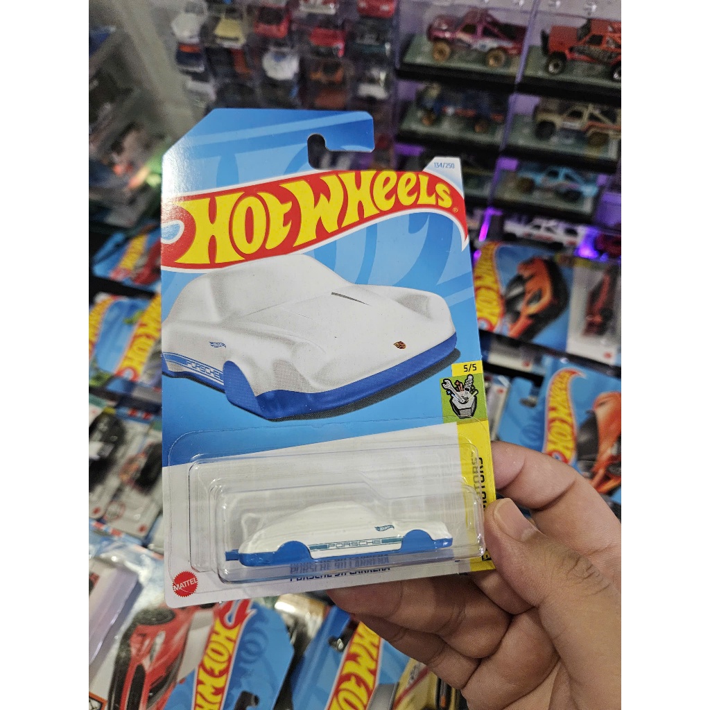 Hot Wheels Porsche 911 Carrera Model Car (พวงกุญแจ)
