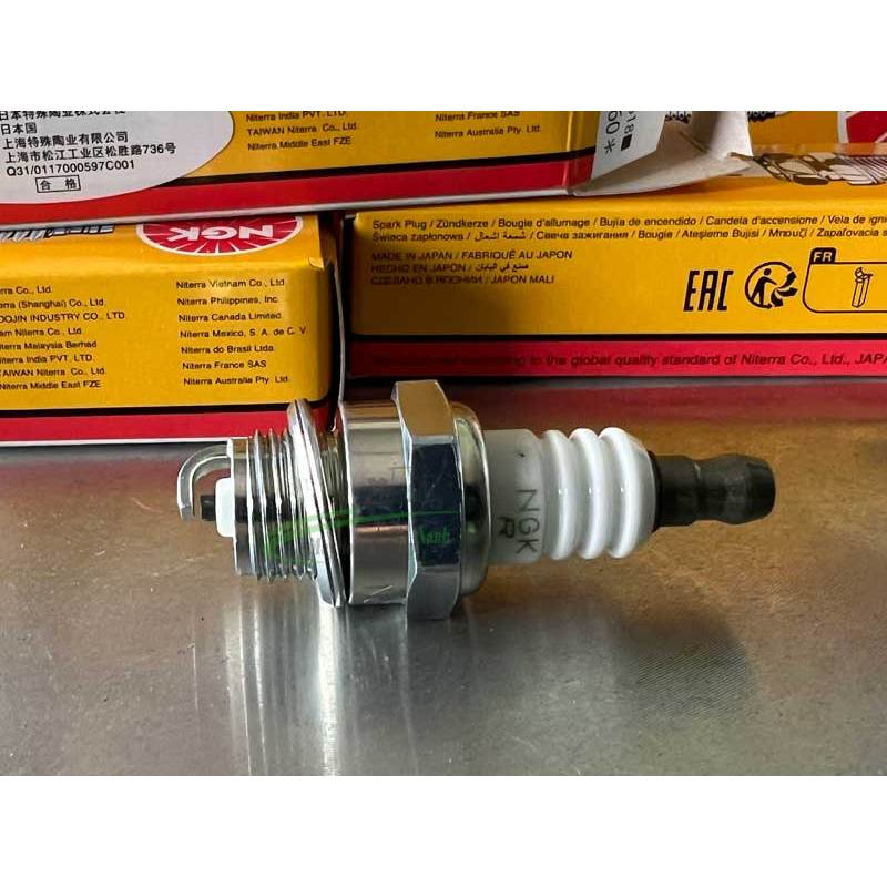 หัวเทียน 2 จังหวะ BPMR8Y NGK Made In Japan (Kawasaki TJ53E)