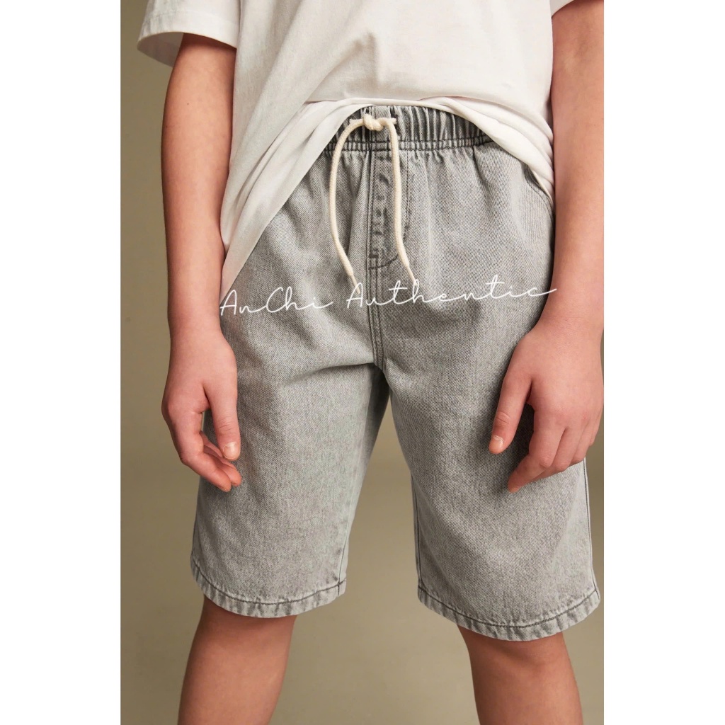 กางเกงยีนส์ขาสั้นเด็กชาย Net สีเทาเงิน ไซส์ 4y - 6y