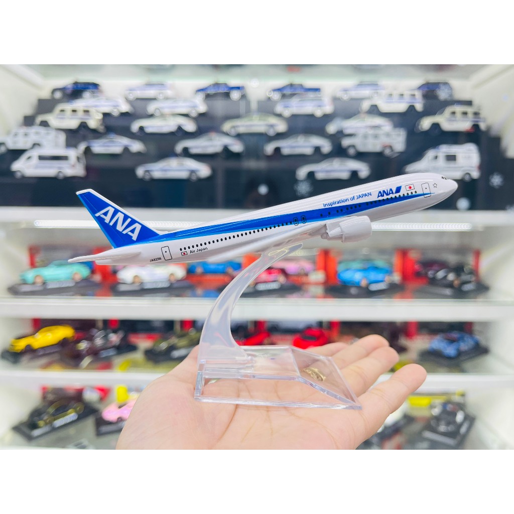 แรงบันดาลใจของญี่ปุ่น ANA Airlines Boeing B777 16cm MB16173