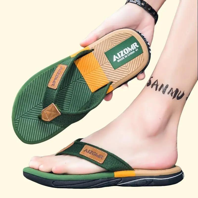 รองเท้าแตะผู้ชายแฟชั่น AIZOMR G00039-A2110-GREEN พร้อมการผสมผสานสีอ่อนเยาว์ทันสมัยพร้อมวัสดุคุณภาพสู