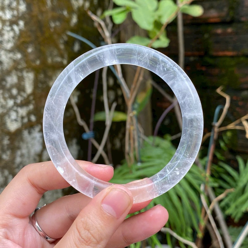 สร้อยข้อมือตะเกียบ TAnh Trang Vip พร้อมการตรวจสอบขนาด 50 ถึง 58mm