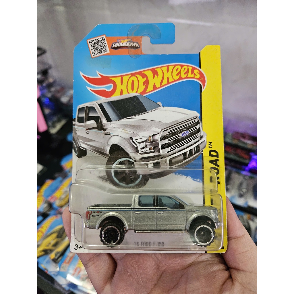 Hot Wheels 15 Ford F-150 รถโมเดล