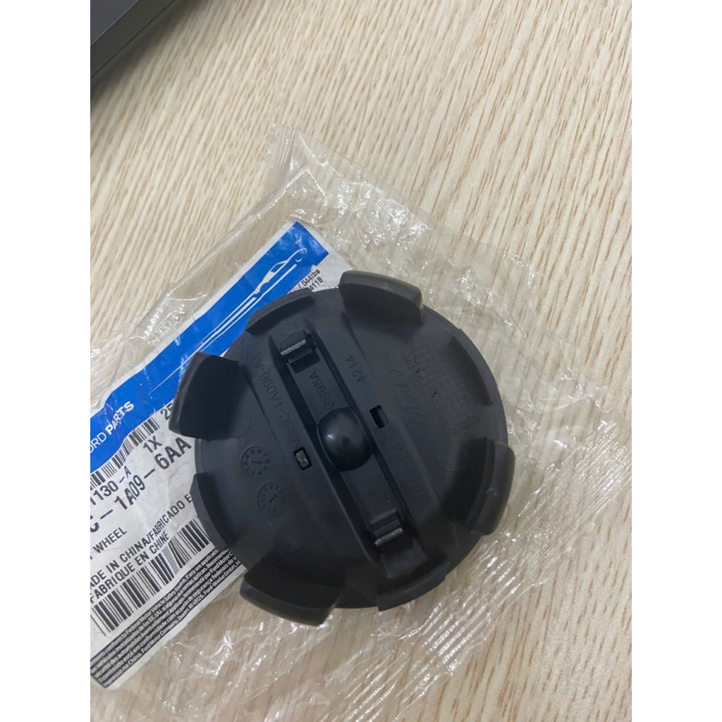 ฝาครอบพวงมาลัย Ford raptor 2023 MB3Z1130A