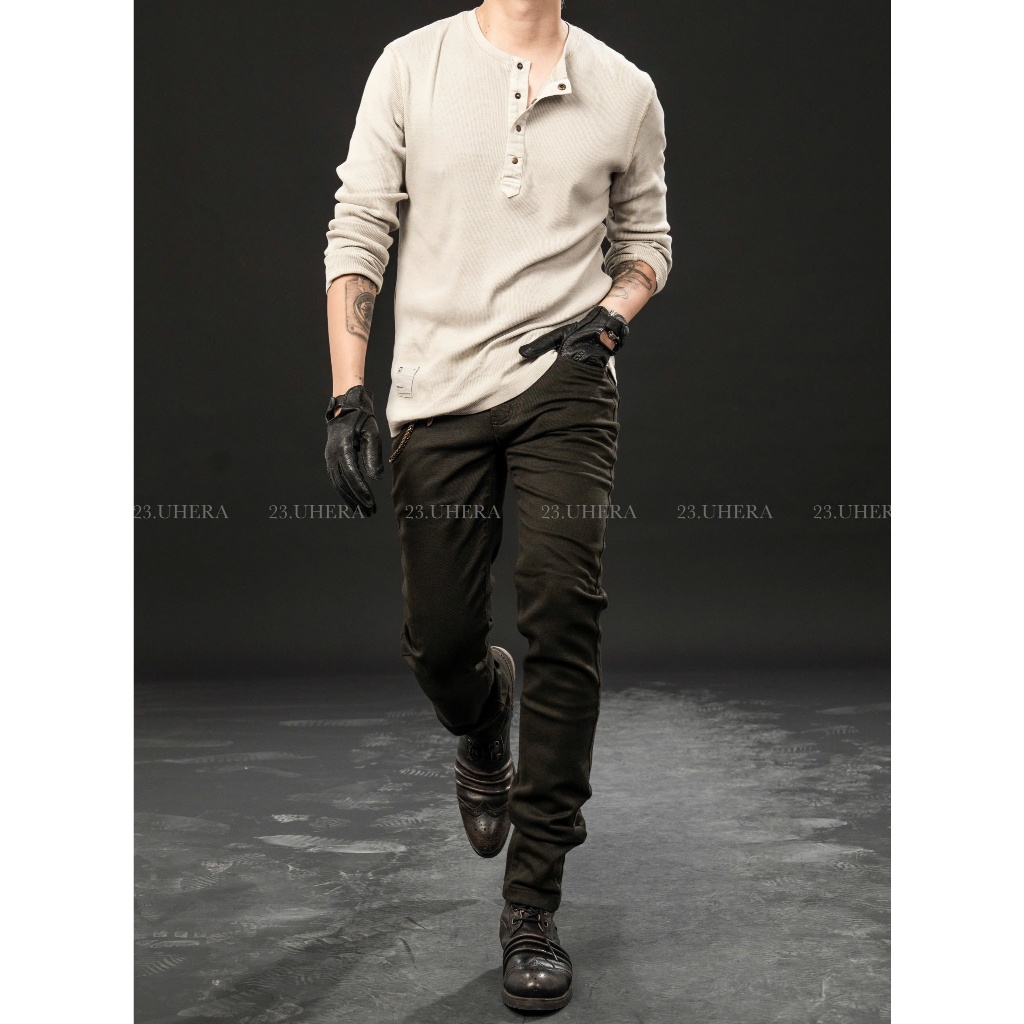 M04- เสื้อ Henley กระดุมทองแดง