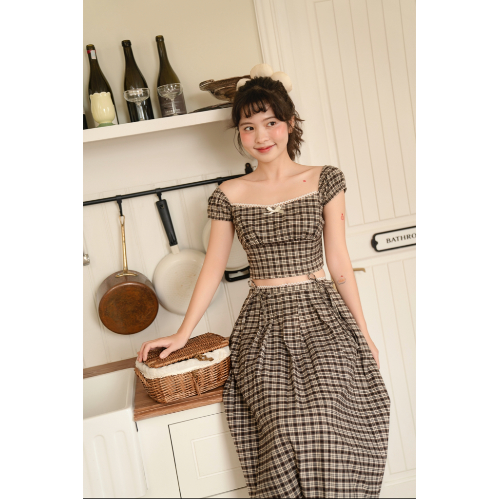 Dóra the label - สีใหม่!! ราเชล ชุด (เสื้อครอป กระโปรงพลีทยาว)