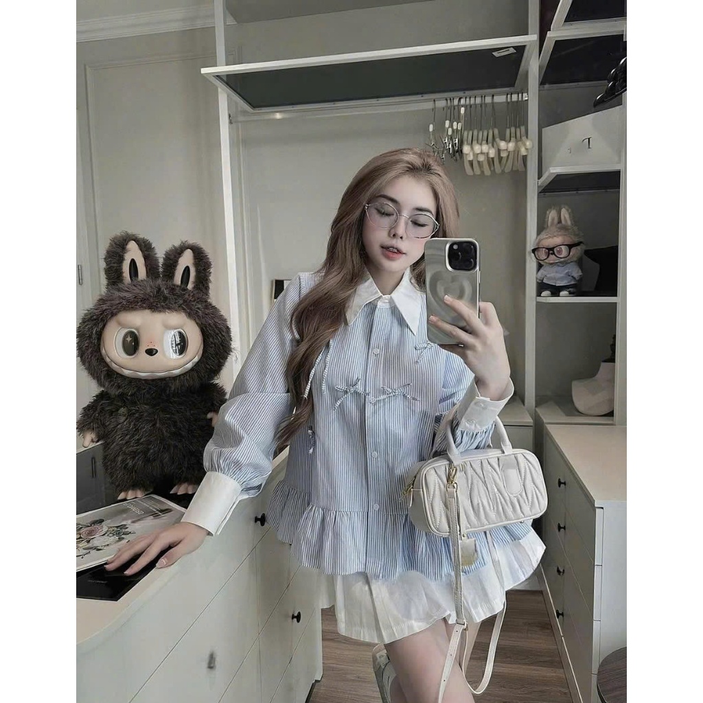 เปลือย_(มีแยกขาย)ชุด เสื้อเชิ้ตลายสก๊อตสีฟ้าผู้หญิงปกสีขาวมีโบว์หรูหรามากมายผสมกระโปรงจีบและกางเกงด้านใน