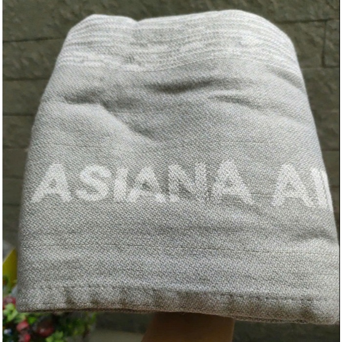 Asiana Airlines ผ้าห่มไหม vip (1m1x1m6)