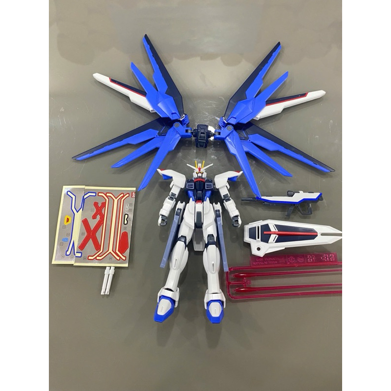 (Gundam Model) HGCE Freedom Gundam 2nd Nobox