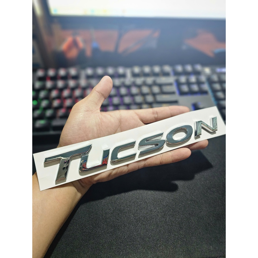 Tucson นูนตัวอักษรวางด้านหลัง Hyundai Tucson
