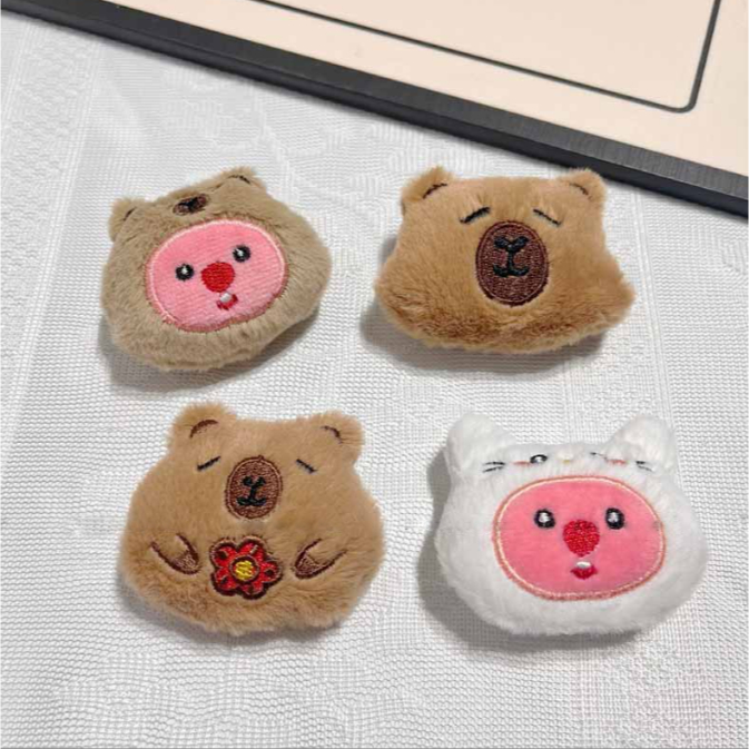 ป้ายผ้าฝ้าย Loopy beaver สวม capybara หนูตะเภาคอสเพลย์ HHB13a เข็มกลัดพิน