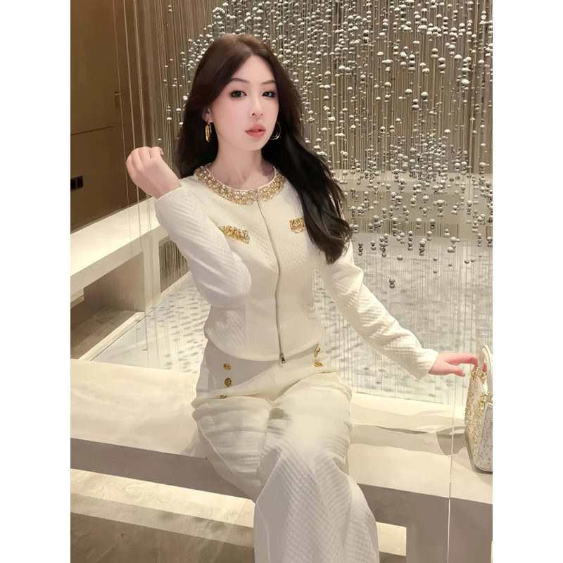 Sa Behcic ชุดเสื้อแขนยาวและกางเกง WIDE-LET พร้อม LUXURY GOLD Sequins LUXURY สไตล์สําหรับทํางานและเล่น