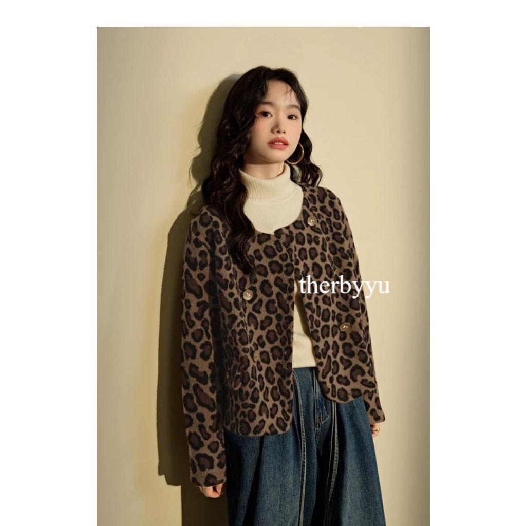 - เสื้อแจ็คเก็ต KOUSE