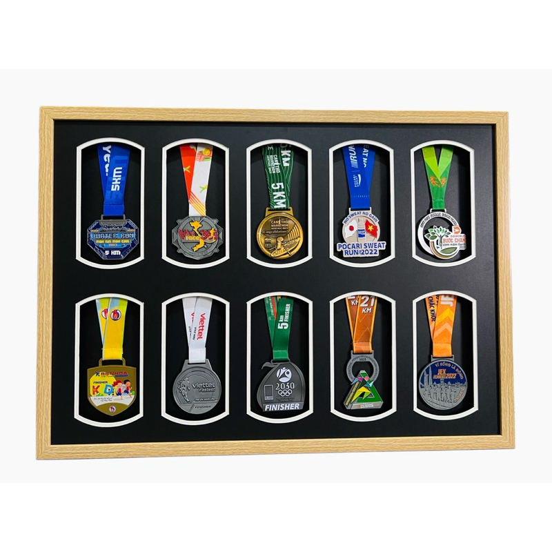 กรอบเหรียญติดตั้งเอง 70X50(ลอย)