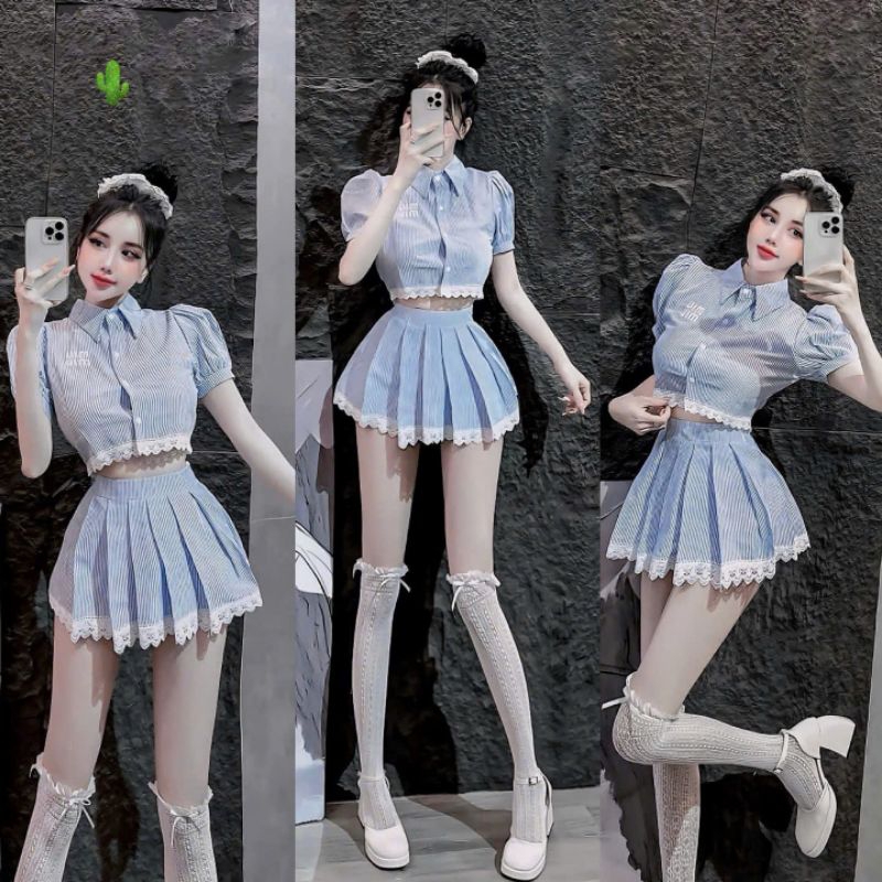 ชุดเสื้อครอปปักลายผสมกระโปรงจับจีบลูกไม้สไตล์น่ารักเรียบหรู
