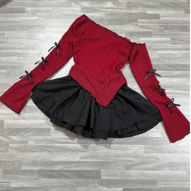 เสื้อเลดี้แขนยาวเปิดไหล่ของแท้ผูกโบว์และตัดแต่งสีพื้นสําหรับออกไปข้างนอก ก179