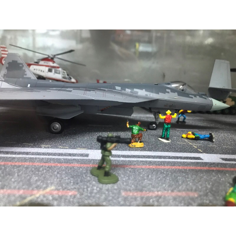 1:72 Ground Aircraft Carrier Figure MODEL