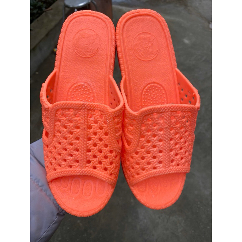 ใหม่สี HONEYCOMB SLIPPERS TYPE 1 เล็บป้องกันลื่นที่ดี, TRAVEL SLIPPERS พร้อม THICK, SOLES สะดวกสบาย 