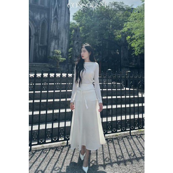 เสื้อยืดและกระโปรงแสนสบาย เซ็ตดีไซน์ระดับไฮเอนด์ Consolism