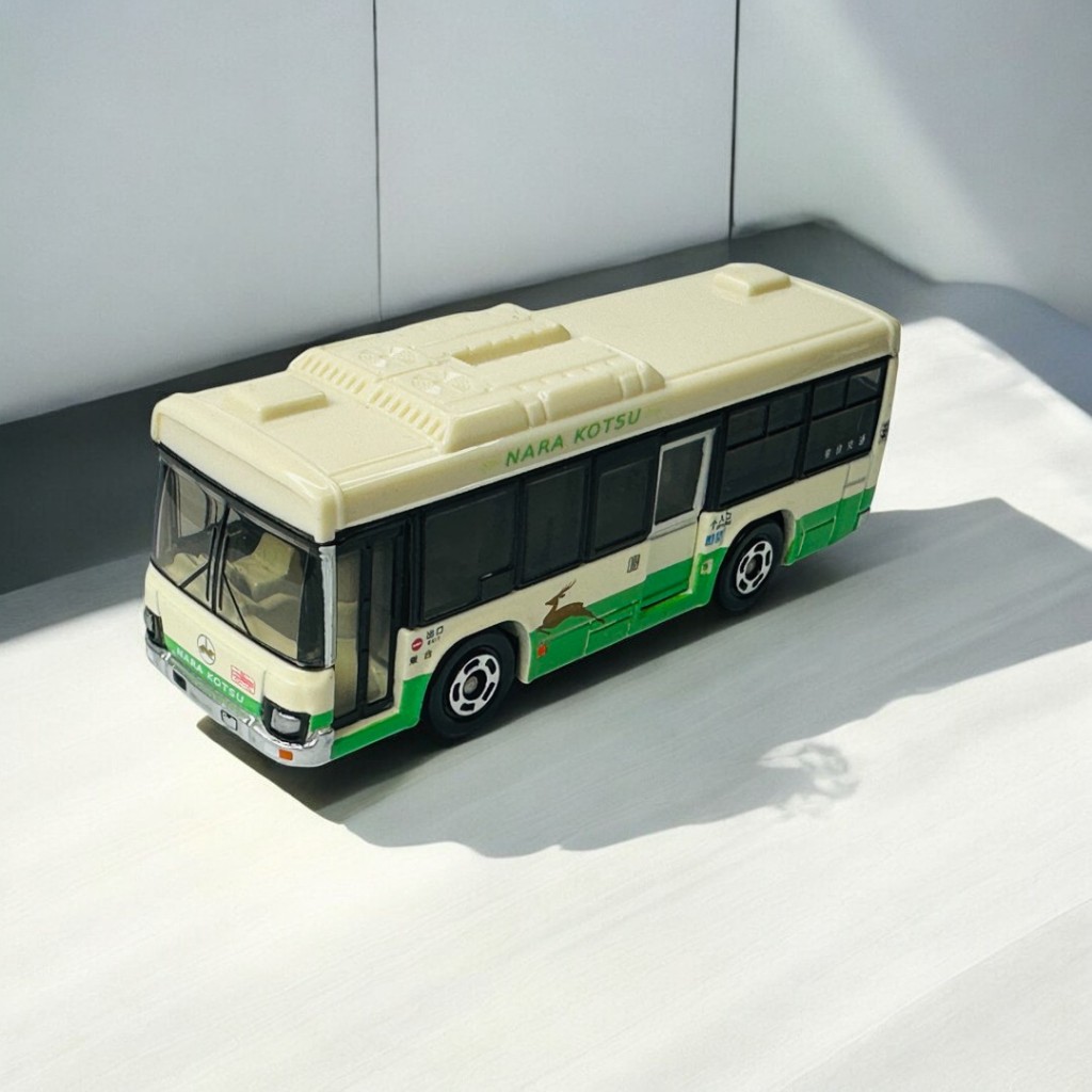 Hobby Store TL29 Tomy Tomica Isuzu Erga scale 1/136 No 20 ไม่มีกล่อง Nara Kotsu Bus 8767 Nara Kotsu 