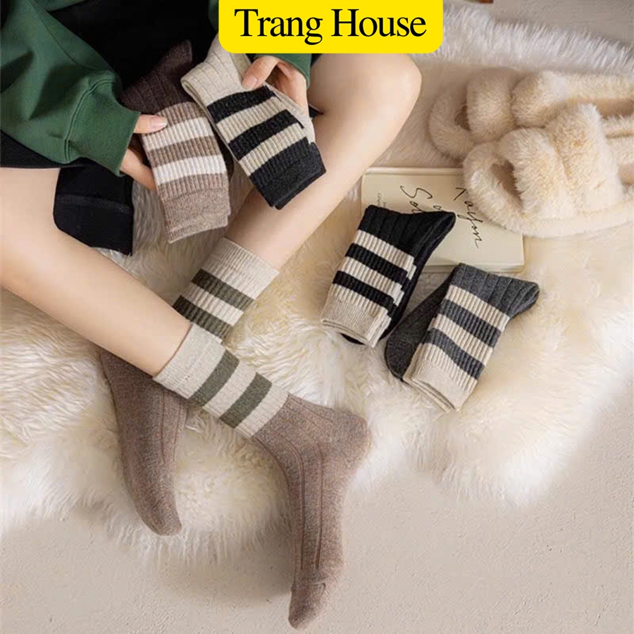 ถุงเท้าคอปกสูงวินเทจสําหรับผู้หญิงโทนสีน้ําตาลสไตล์เกาหลี T 808 TRANG HOUSE