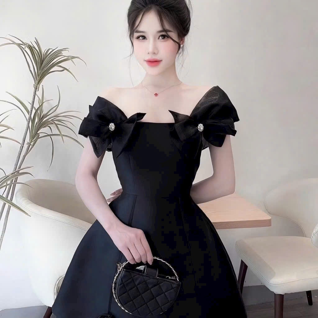 ชุดเดรสแฟชั่นผู้หญิงคอเหลี่ยมรักแร้รัดรูปโบว์ไหล่กระโปรงสั้นทรงเอมีโบว์ผ้าตาผสมผ้าไหมแท้