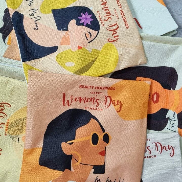 ของขวัญวันแบบโต้ตอบของผู้หญิง PILLOW 8.3 (45X45CM)