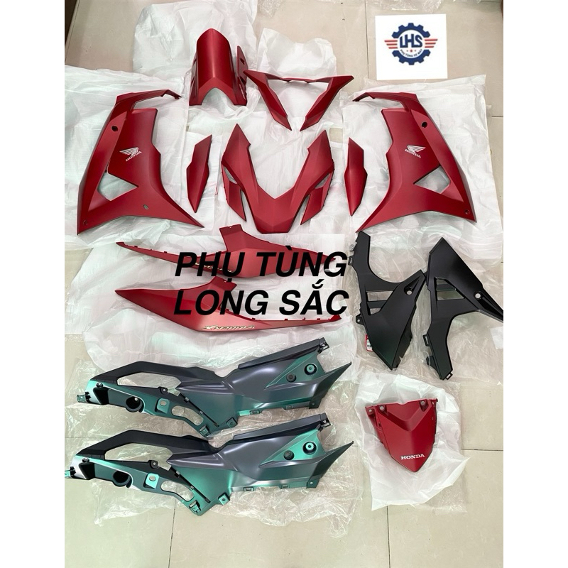 เสื้อเชิ้ตสีแดง WINNER X V3