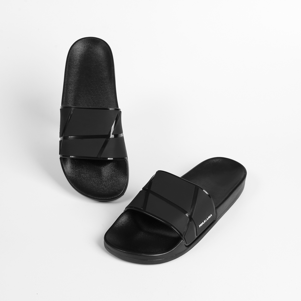 รองเท้าแตะผู้ชาย CD Cross Strap กันน้ําอย่างแน่นอน