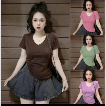 [ Freesize ] เสื้อยืดแขนสั้นพร้อม HEARTNECKLACE Form BabyTee ยางยืดเซ็กซี่สําหรับผู้หญิง QBN1 - UNDE