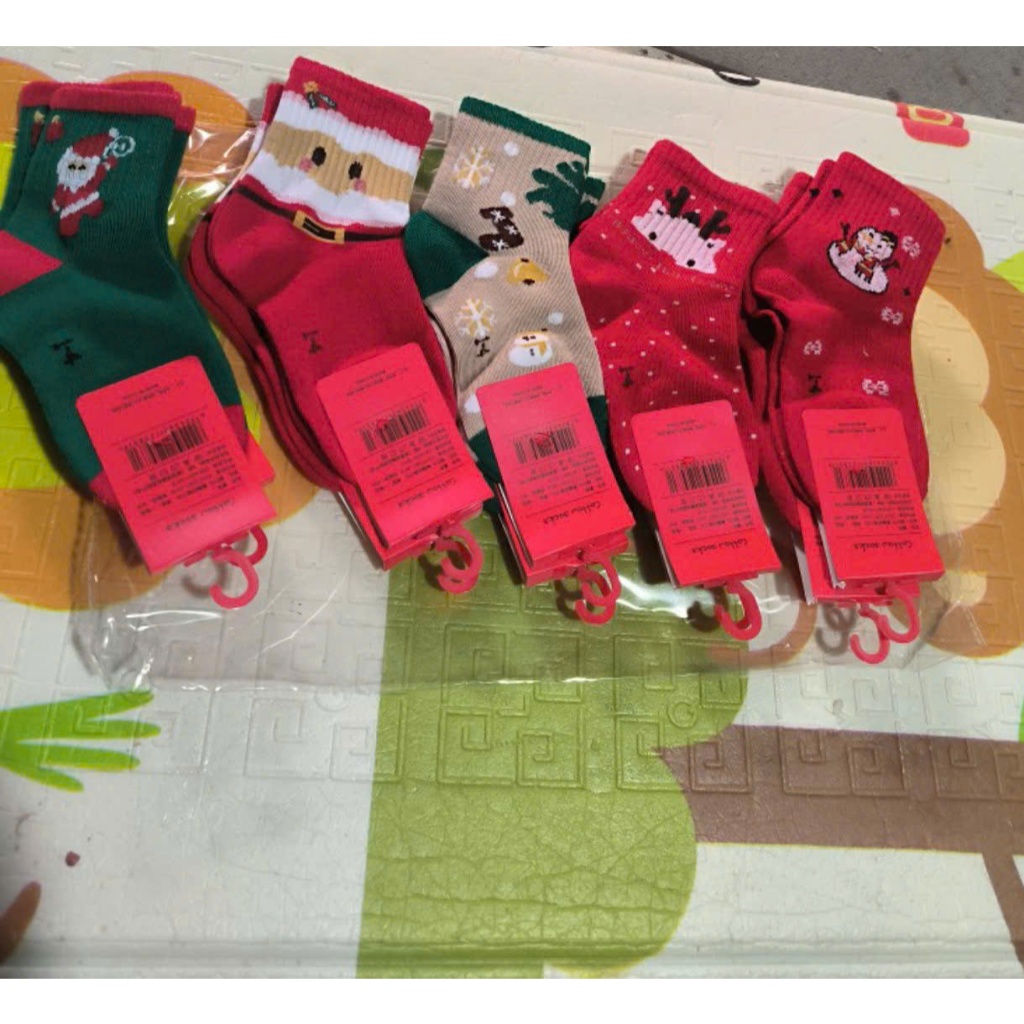 Odd 1 คู่ Muzini Christmas Socks ถุงเท้าสวยปักด้วยภาพคริสต์มาสที่น่ารักมากมาย ถุงเท้าคริสต์มาสคอเต่า