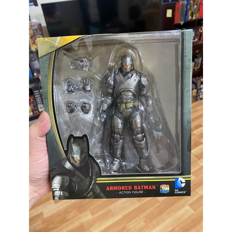 MAFIX Armored Batman (BvS) รุ่น