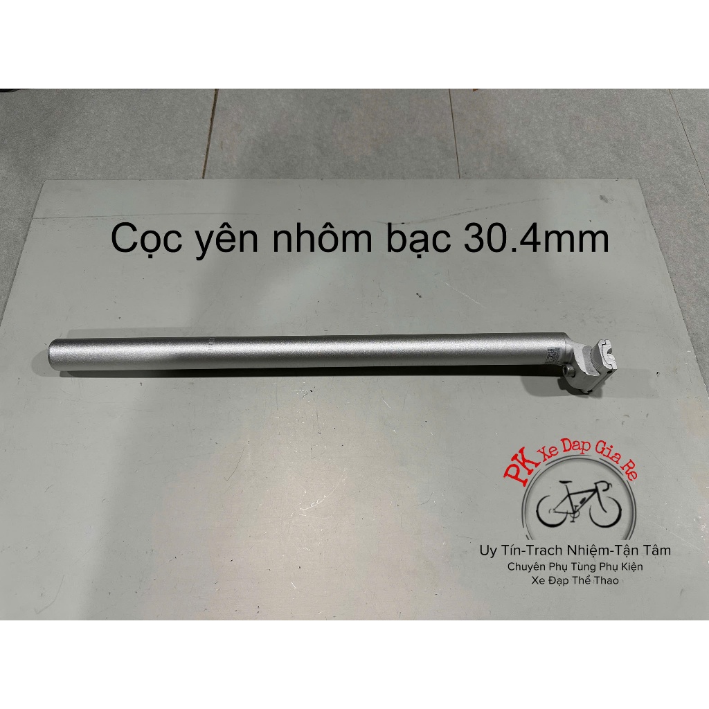 หลักอานอลูมิเนียมสีเงิน 30.4 มม. ยาว 50 ซม. คุณภาพสูง 30.4 มม. หลักอานจักรยานอลูมิเนียม